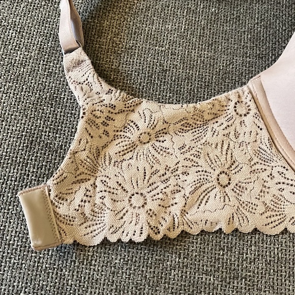 NWOT SUNNIE LIGHTLY LINED BRA AERIE - Picture 2 of 5